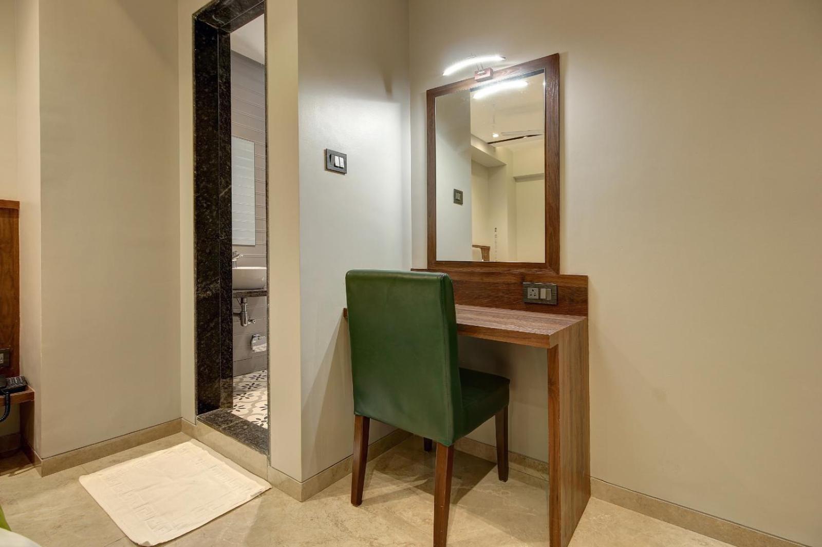 Magnus Fortune House Business Hotel , Magarpatta Mundhva 외부 사진