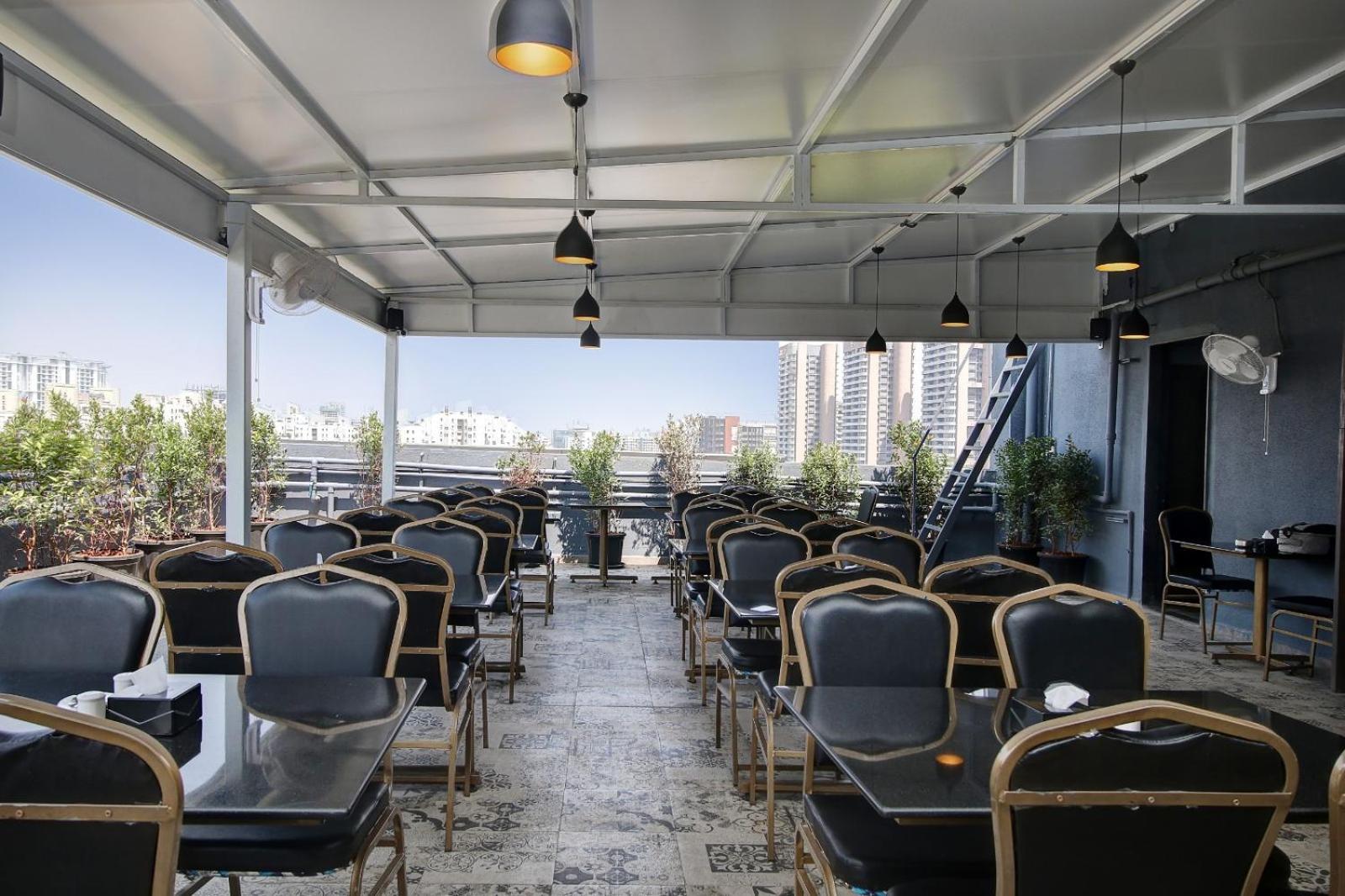 Magnus Fortune House Business Hotel , Magarpatta Mundhva 외부 사진
