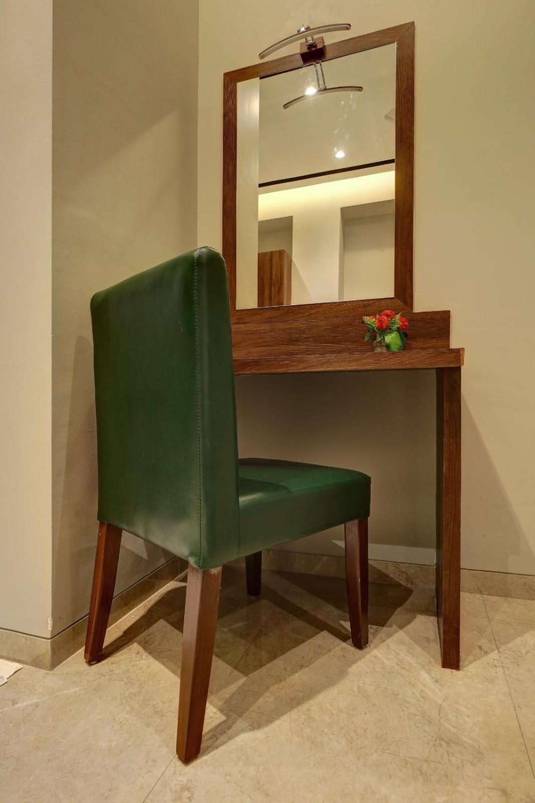 Magnus Fortune House Business Hotel , Magarpatta Mundhva 외부 사진