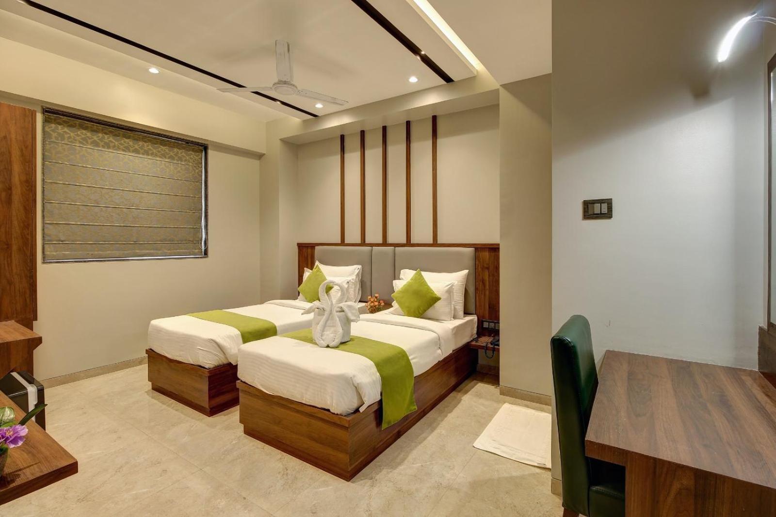 Magnus Fortune House Business Hotel , Magarpatta Mundhva 외부 사진