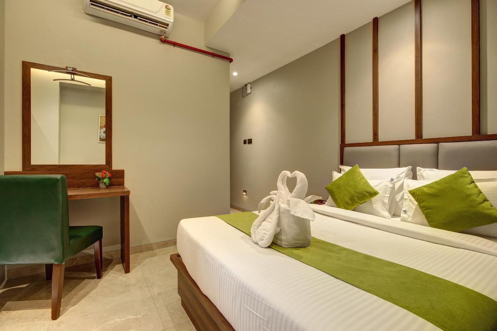 Magnus Fortune House Business Hotel , Magarpatta Mundhva 외부 사진