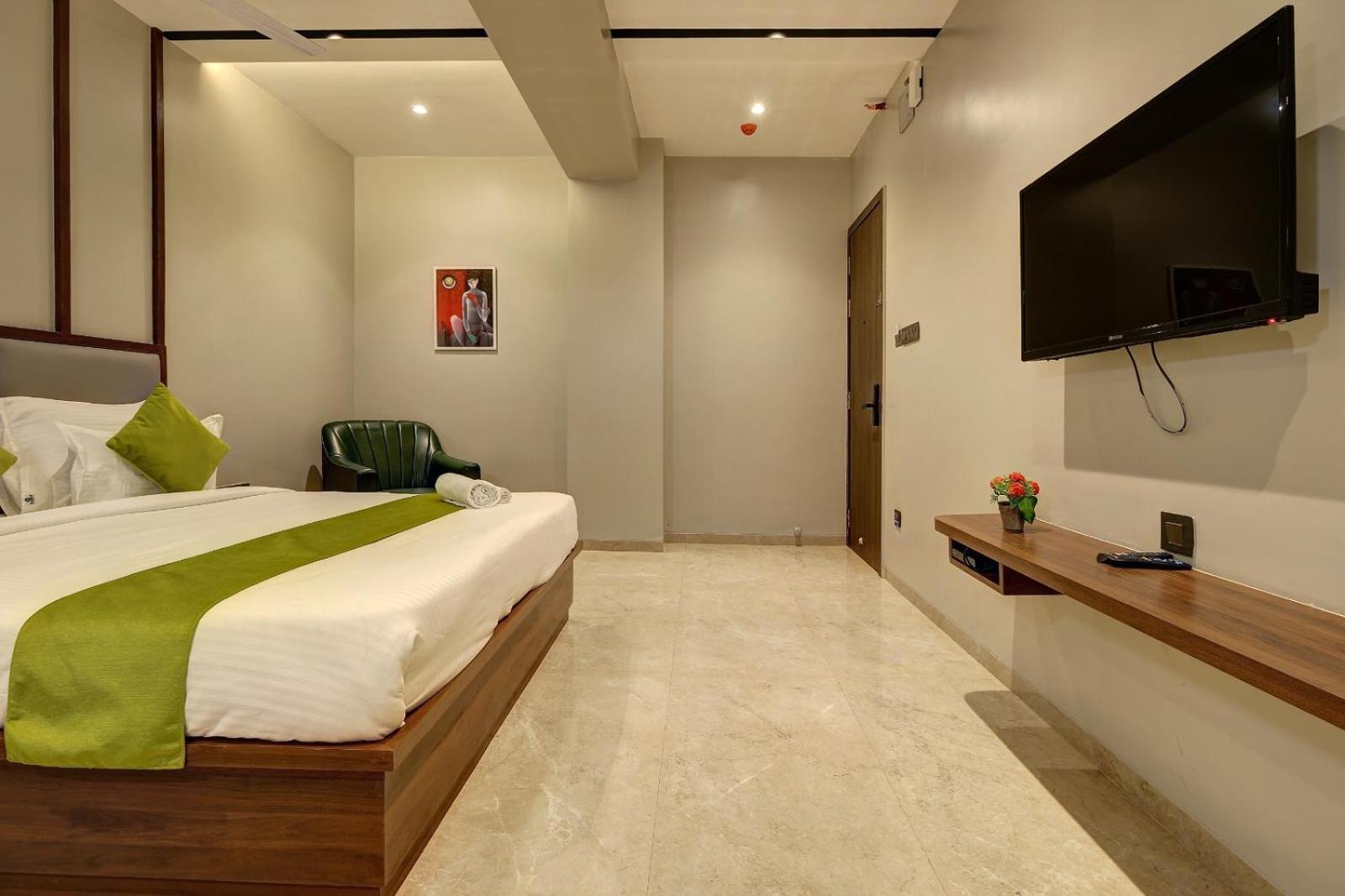 Magnus Fortune House Business Hotel , Magarpatta Mundhva 외부 사진